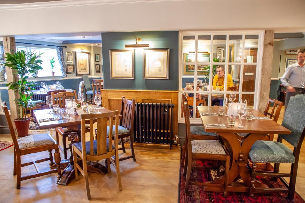 The Bell - Brunning And Price Alderminster Exterior foto